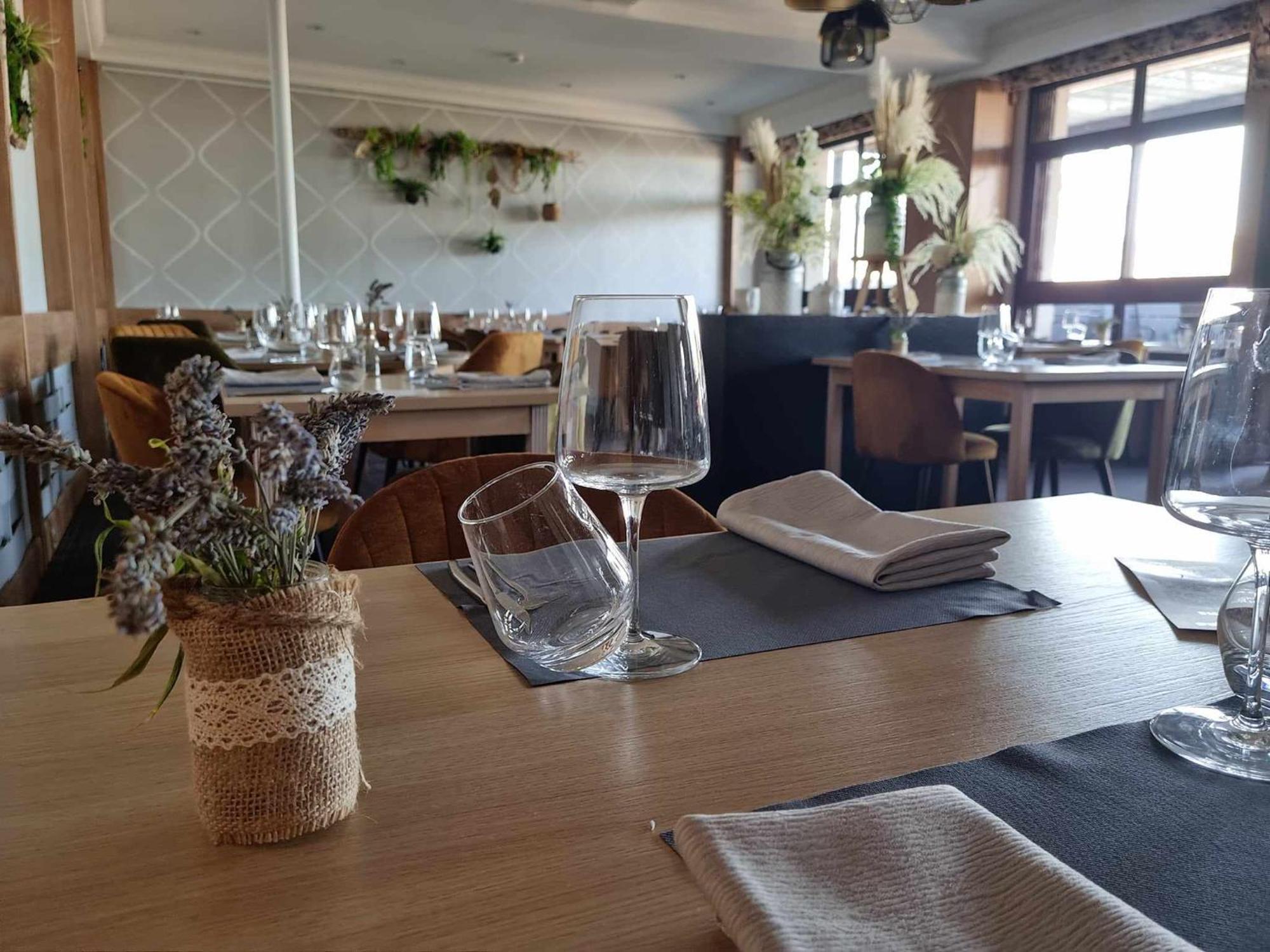 Logis Hotel Schaeffer- Restaurant Le Saint Georges Serrières-en-Chautagne Dış mekan fotoğraf
