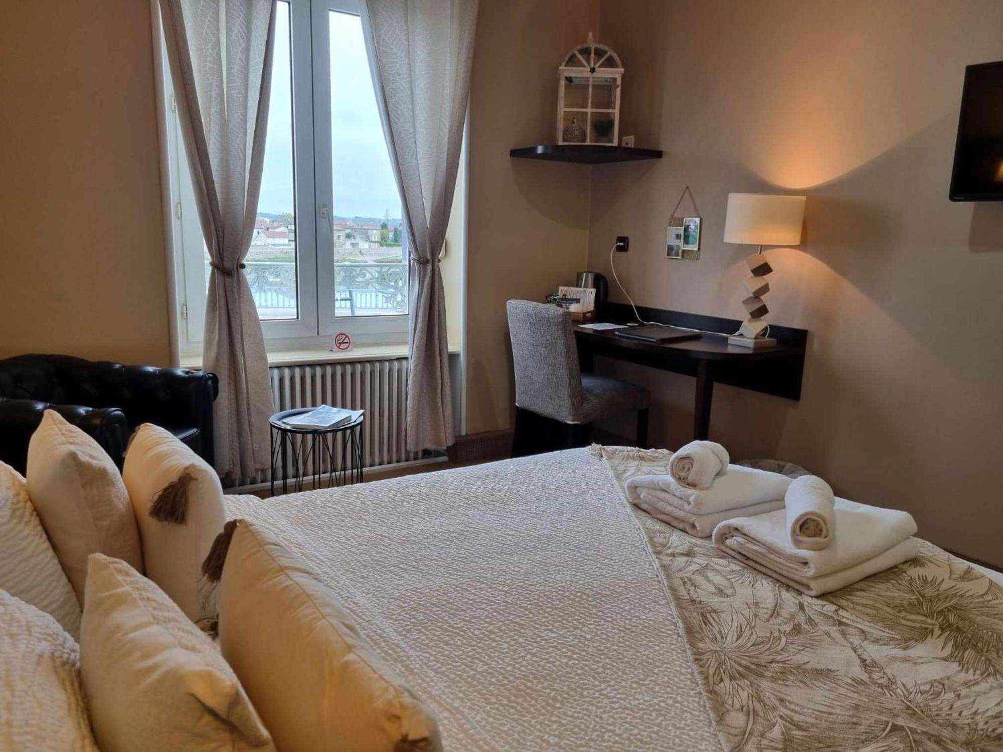 Logis Hotel Schaeffer- Restaurant Le Saint Georges Serrières-en-Chautagne Dış mekan fotoğraf